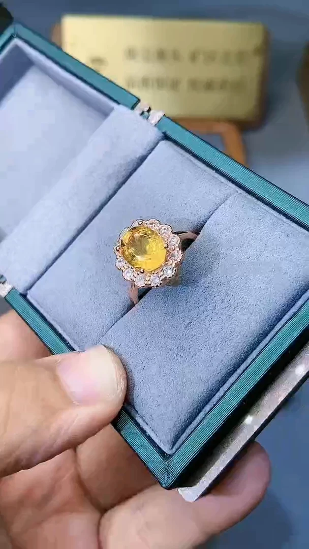 【闪购商品】黄晶戒指银S925镶嵌3544