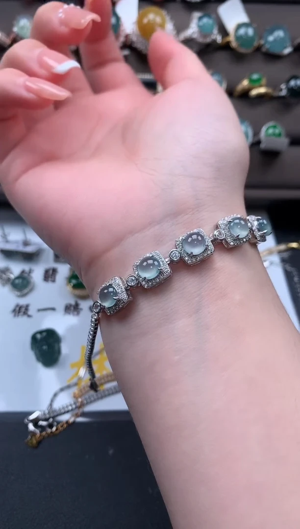 【闪购商品】翡翠戒指银S925镶嵌52141