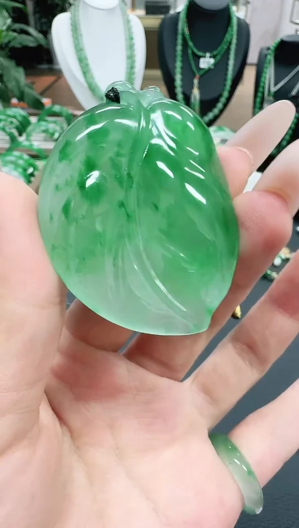 未镶嵌1石英质玉（非洲翠）/3245