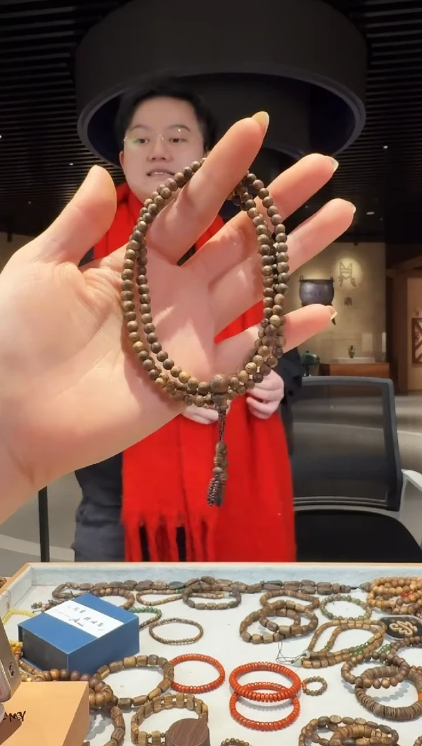 【闪购商品】沉香手串海南莺歌绿棋多圈圆珠