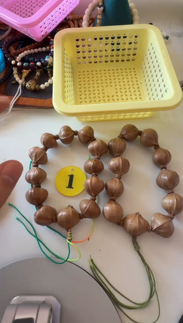 木质类橄榄核1号四花