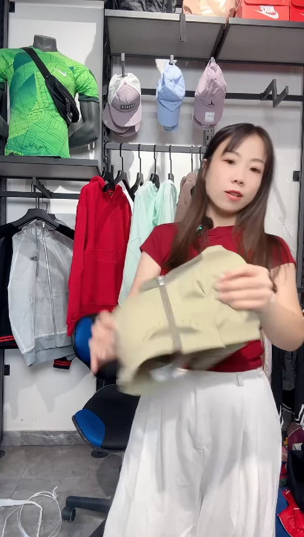 1644编码 瑕疵款直播间过款为准 尺码M