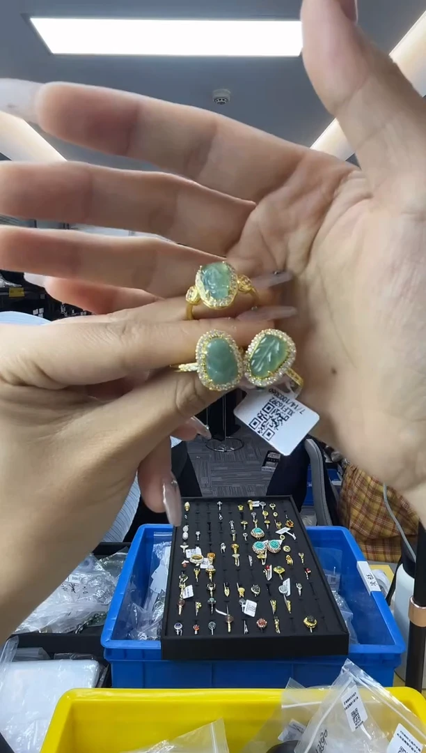翡翠未镶嵌戒指多样性一件发货