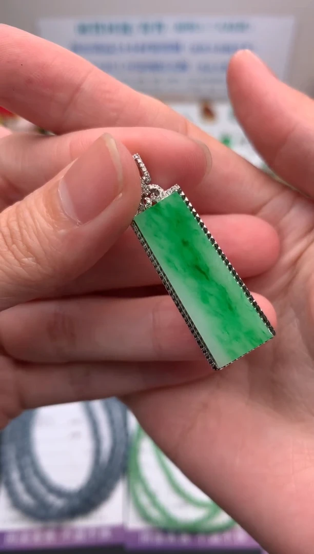 【闪购商品】定制翡翠18K金镶嵌模式推广期24小时鉴赏期