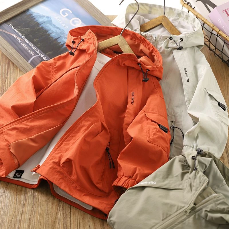 童装外套春季上衣中大童冲锋衣户外儿童连帽休闲登山服防风童装潮