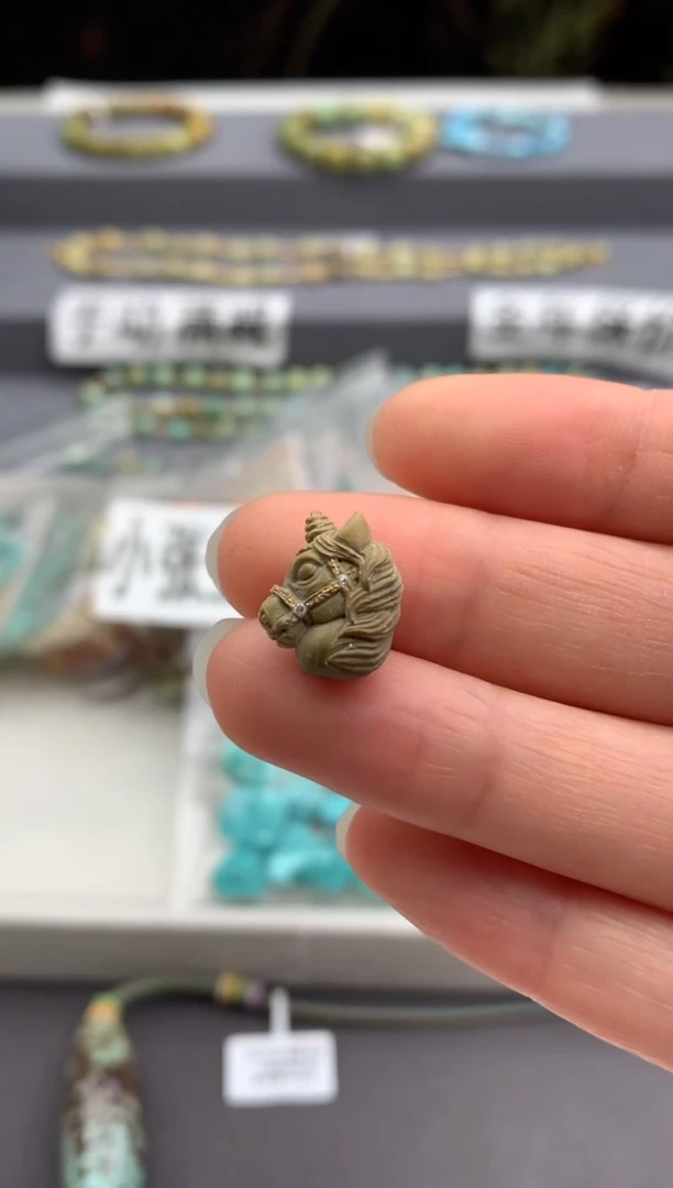 未镶嵌绿松石精工雕刻茜.R20
