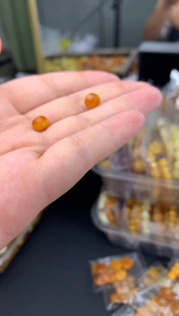 蜜蜡未镶嵌珠宝奇石1多样性发一件