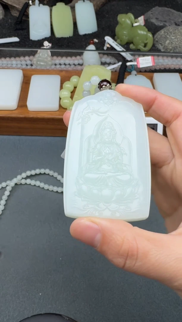 颈饰未镶嵌和田玉2