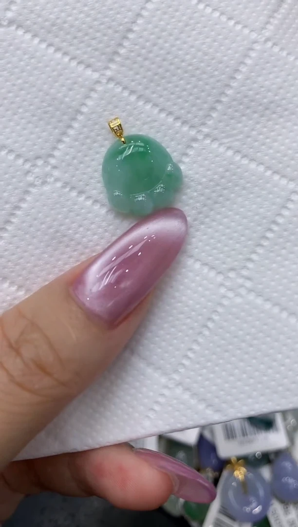 翡翠18K金镶嵌颈饰111111111