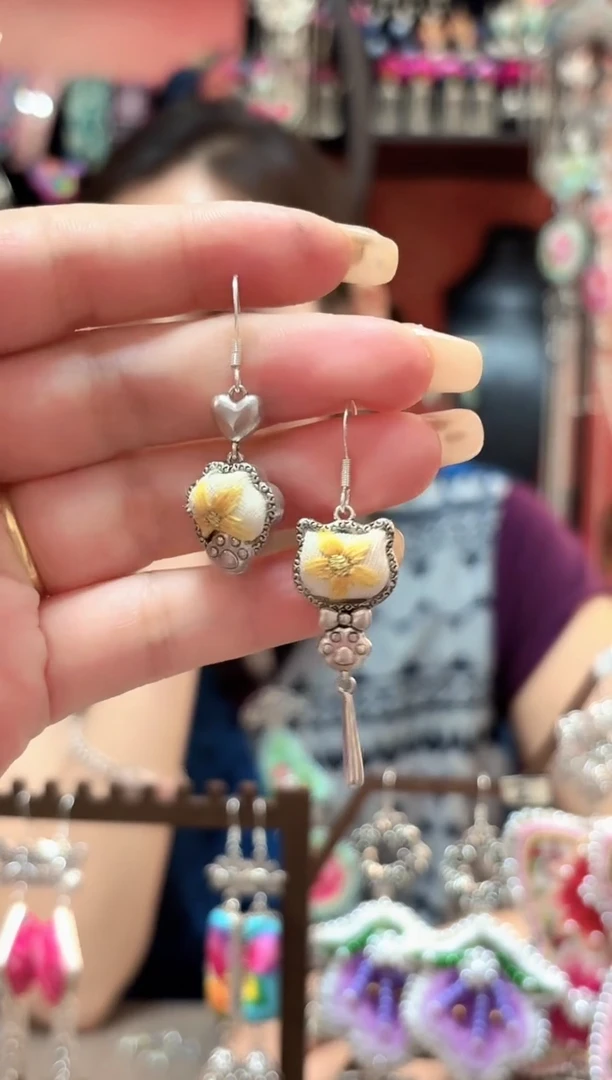 织绣?****? 云织谣民族风精美饰品   109