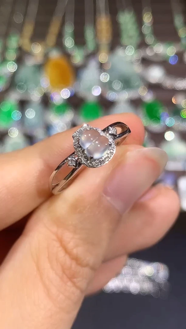 18K金镶嵌戒指翡翠B28