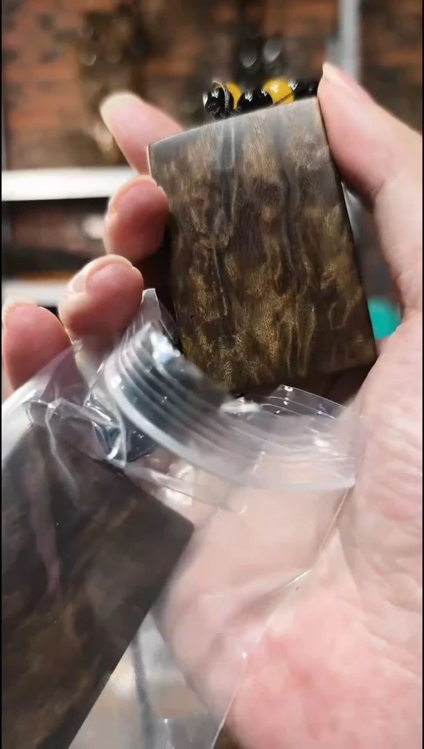 金丝楠无事牌脖挂