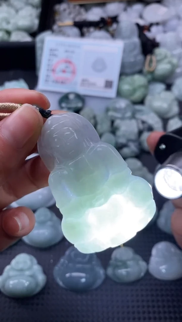 【闪购商品】翡翠颈饰未镶嵌观音50+