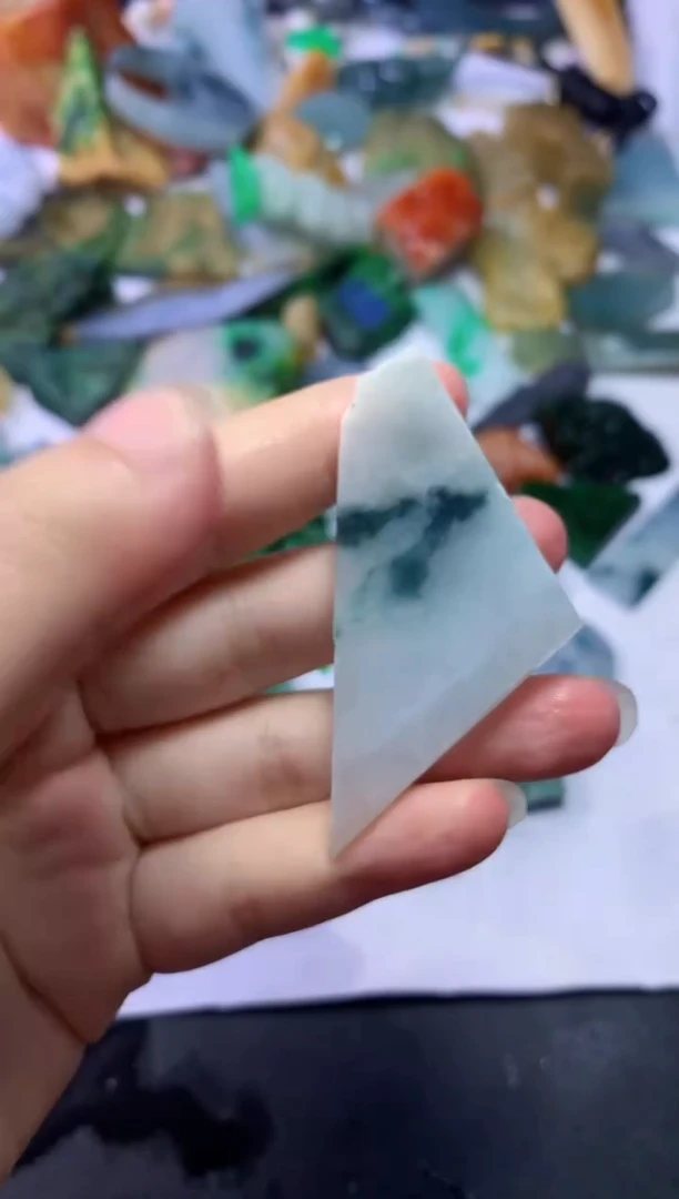 颈饰未镶嵌翡翠045天然翡翠