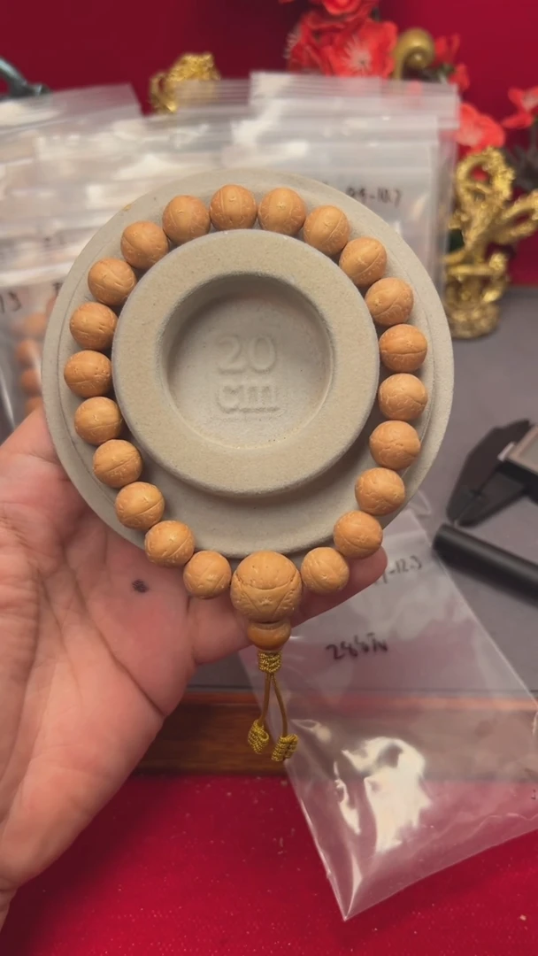 【闪购商品】凤眼菩提手串18号小12的大眼睛头货