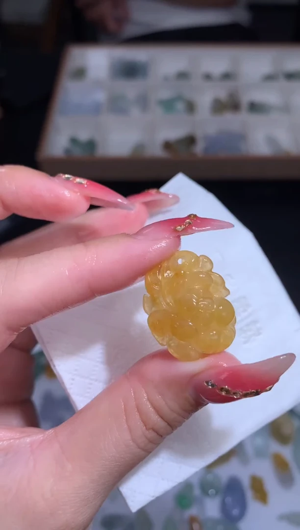 未镶嵌定制翡翠莲花