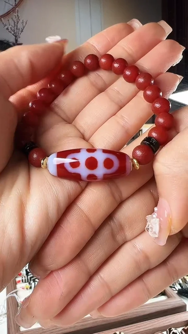 【闪购商品】玛瑙/玉髓颈饰未镶嵌五眼