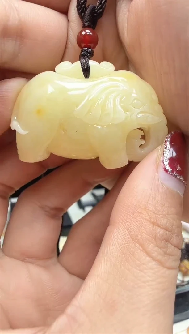 【闪购商品】琥珀裸石未镶嵌挂坠