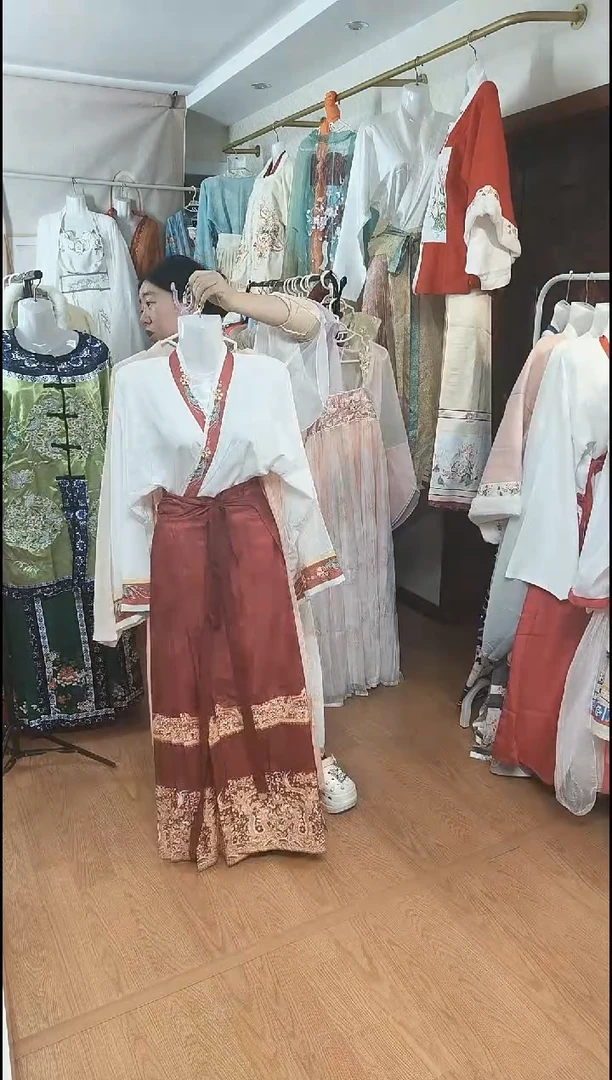 孤品汉服 高品质特价 偶有微瑕 NO退NO换 介意勿拍