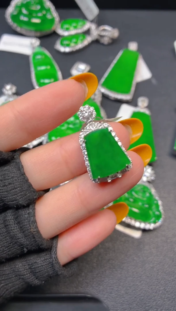 吊坠(不含链)银S925镶嵌翡翠1