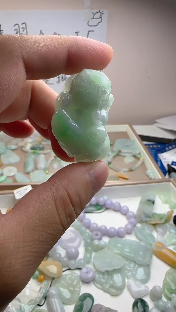 颈饰未镶嵌翡翠翡翠