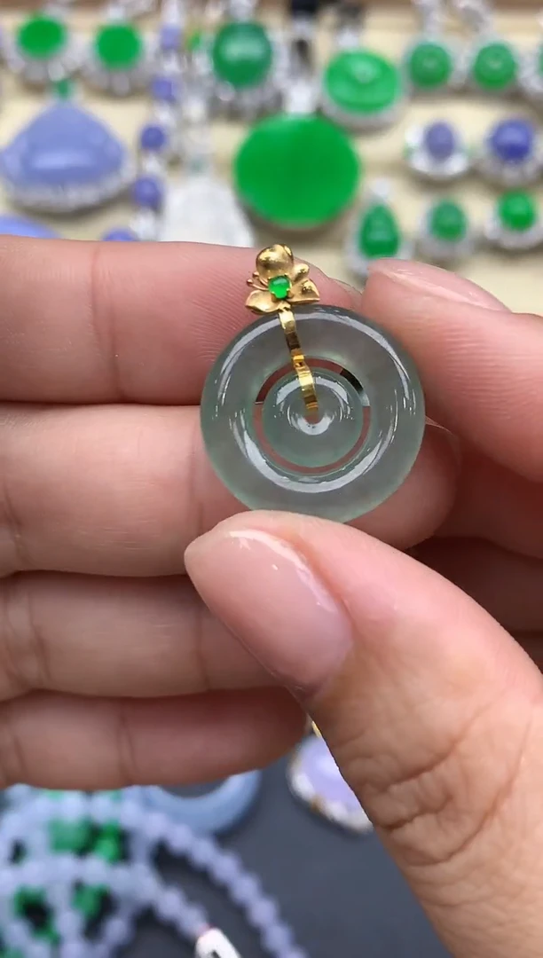 翡翠18K金镶嵌颈饰350-春日珠宝