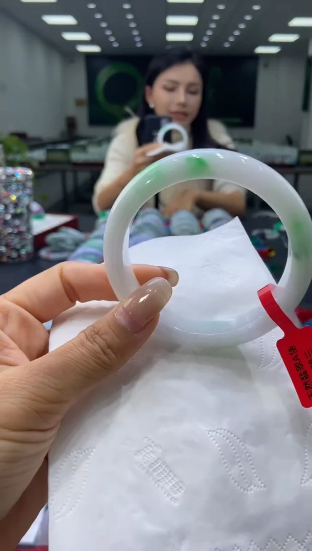 未镶嵌手镯翡翠00008505