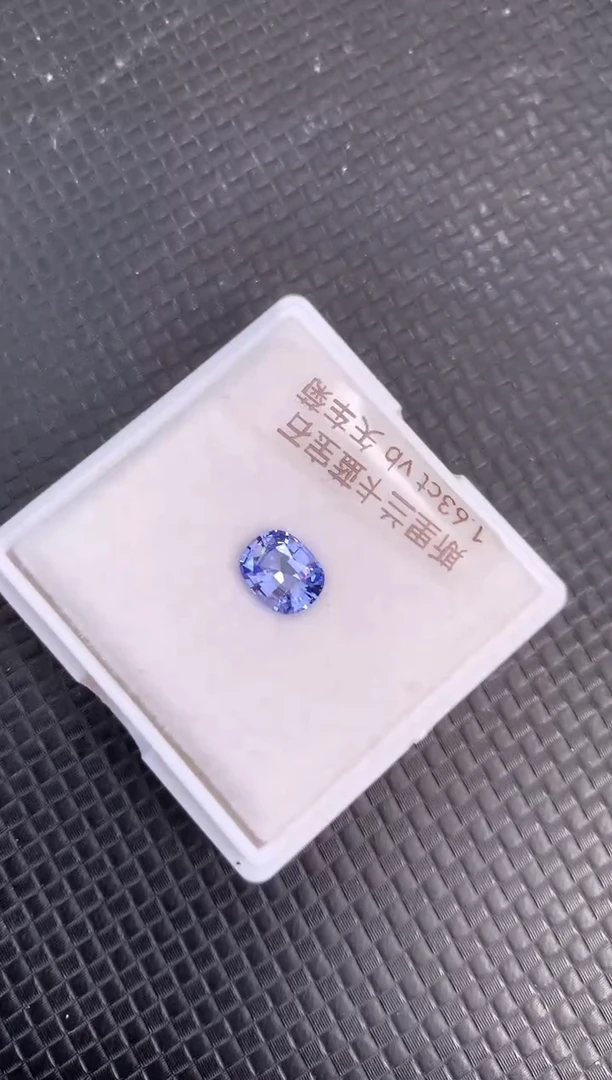 裸石蓝宝石天然斯里兰卡蓝宝石