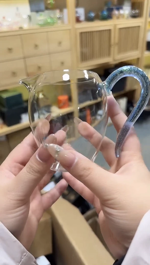 377蓝晶怡然公道杯