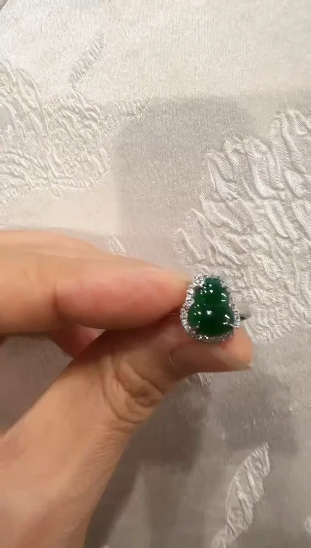 翡翠银S925镶嵌颈饰国风