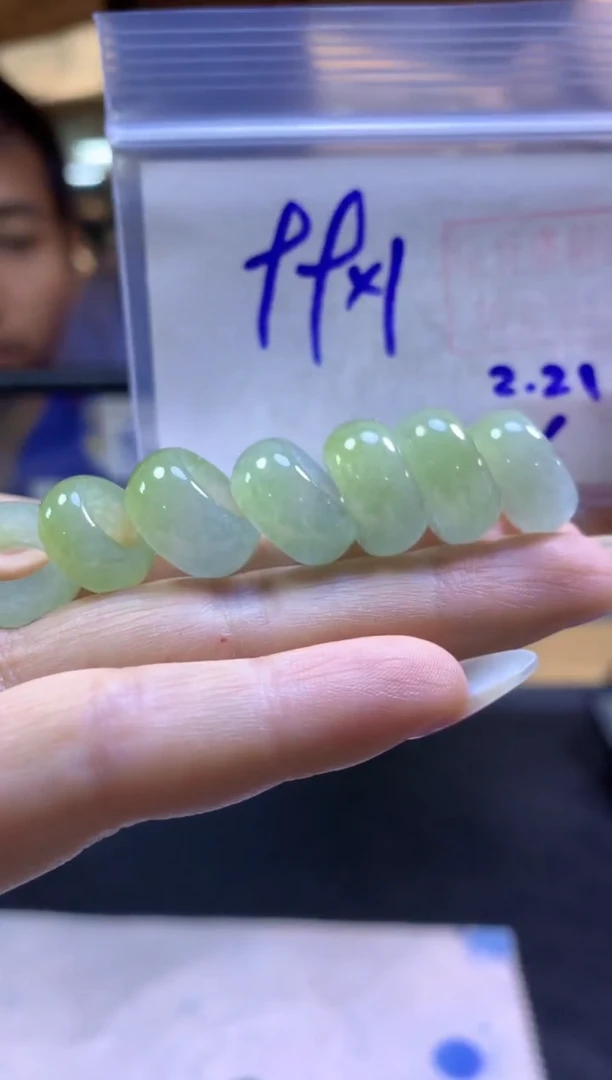 【闪购商品】定制翡翠未镶嵌小扣子#99元多样性拍一发一毛货需抛光