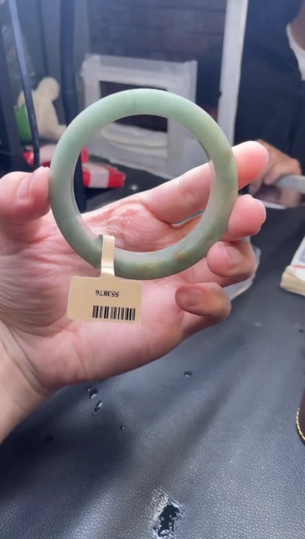 【闪购商品】定制翡翠手镯未镶嵌发一件/DDI02330