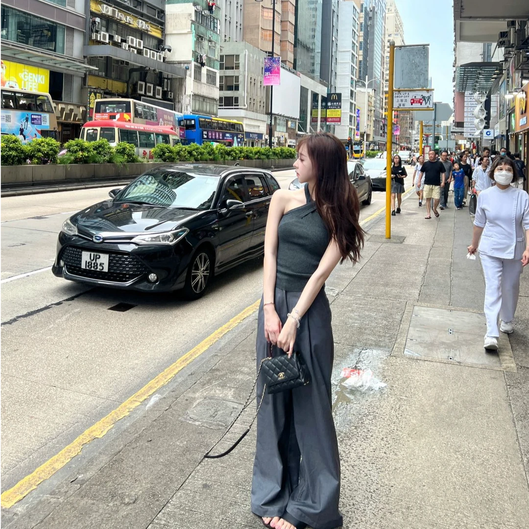 性感风宽松韩版休闲风辣妹显瘦静奢风通勤挂脖无袖背心女夏季短款