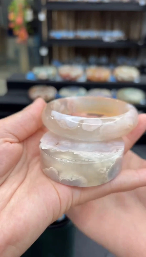 石英质玉手镯未镶嵌6(58圈赠送镯心)