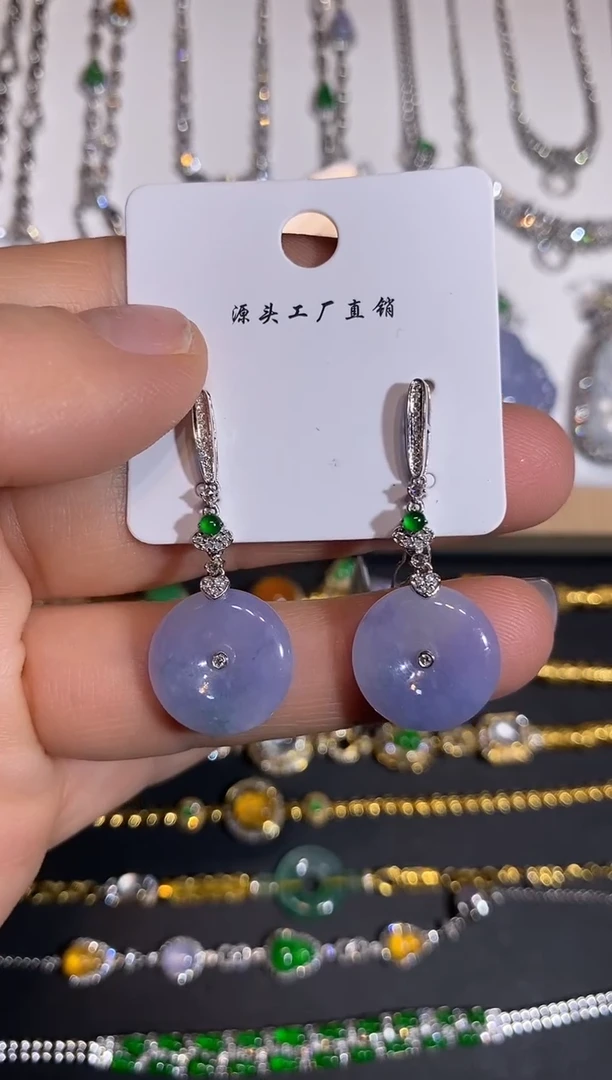 18K金镶嵌戒指翡翠耳饰