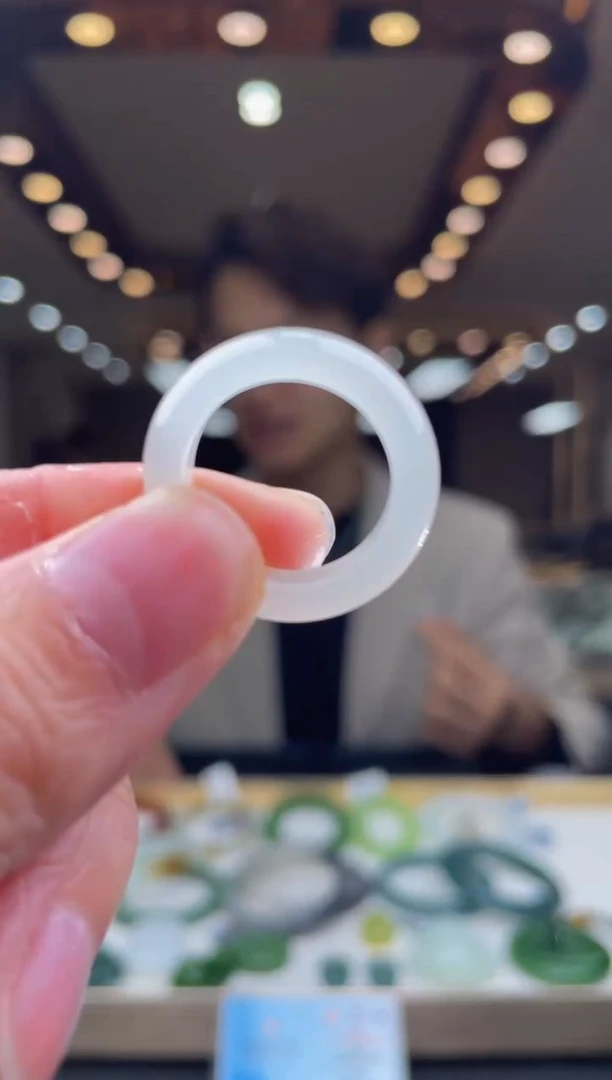 【闪购商品】定制和田玉天然和田玉拍一发一