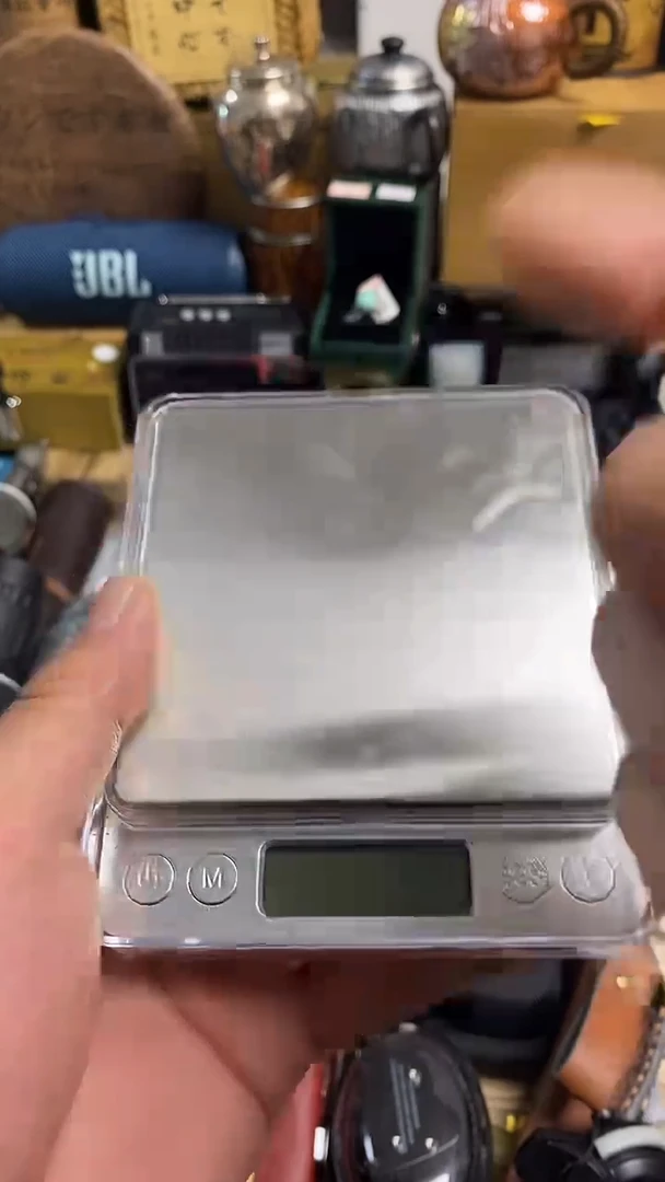 瓷片闪购商品，如图所示