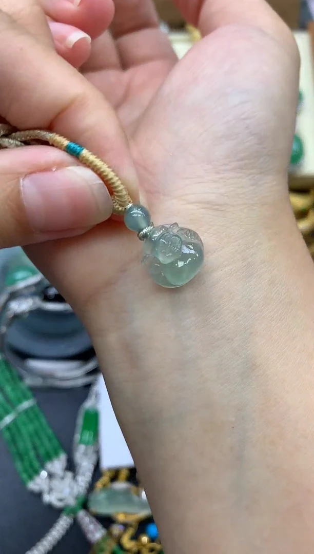 翡翠未镶嵌颈饰62-中国好珍宝
