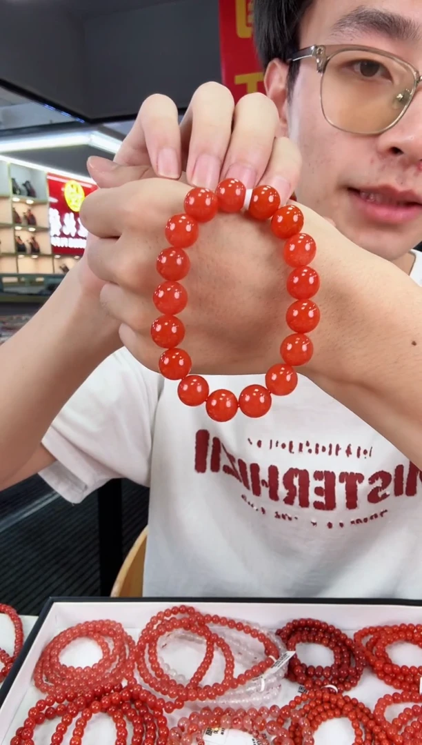 南红玛瑙滴水洞手串12+未镶嵌一个/条