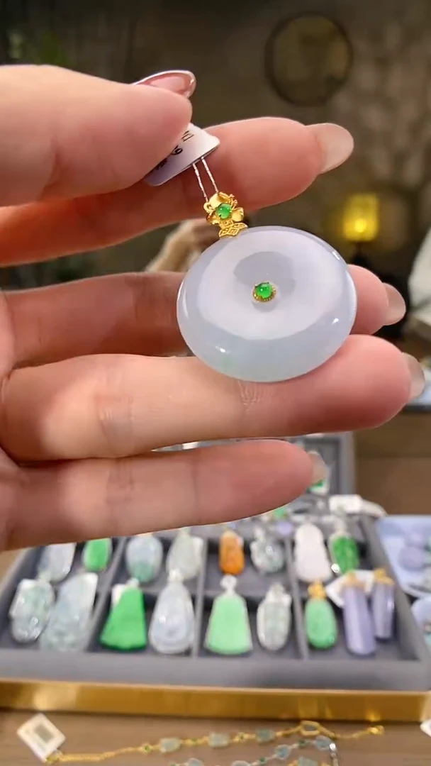 吊坠(不含链)18K金镶嵌翡翠平安扣