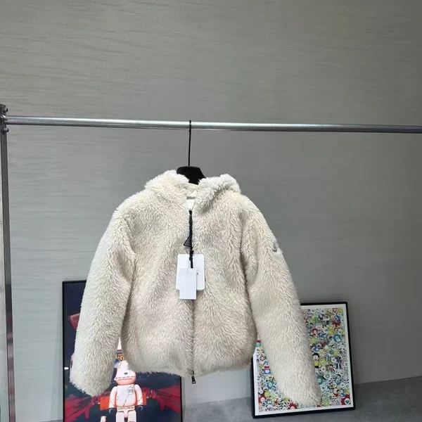 全新未使用 MONCLER 徽标连帽长袖外套 米色/00