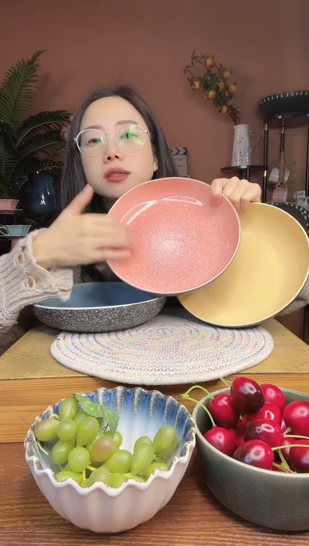 陶瓷8.6英寸多彩深盘 3件 微瑕疵