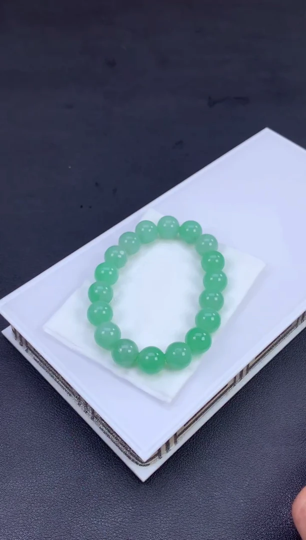 定制翡翠未镶嵌闲*淡翡翠