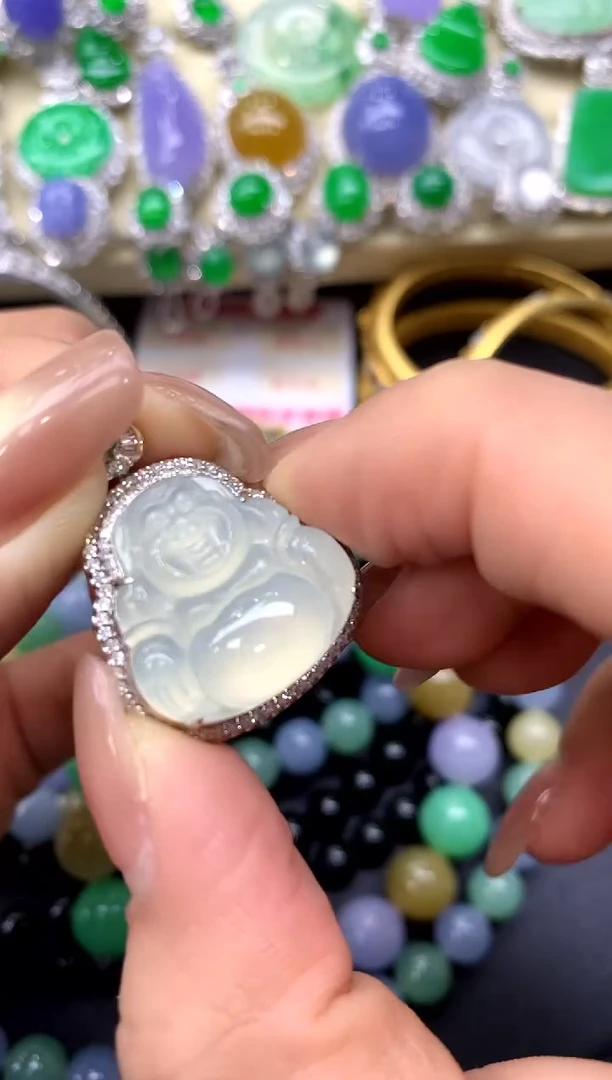 颈饰18K金镶嵌翡翠337-中国好珍宝