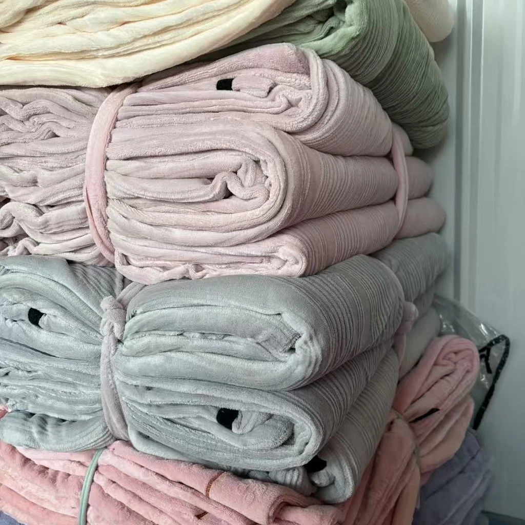 孤品清仓，牛奶雕花绒单被套，单床盖，单枕套柔软针织