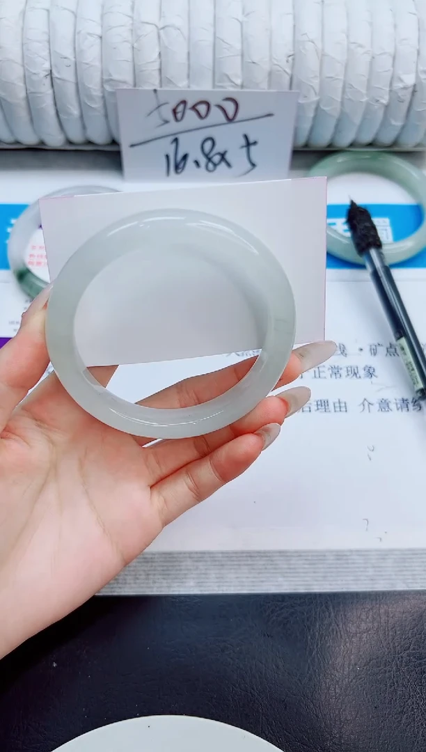 未镶嵌手镯石英质玉96/62.2