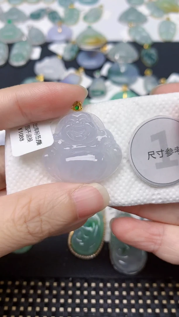 颈饰18K金镶嵌翡翠天然缅甸A货翡翠