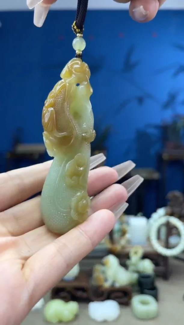 和田玉未镶嵌颈饰1