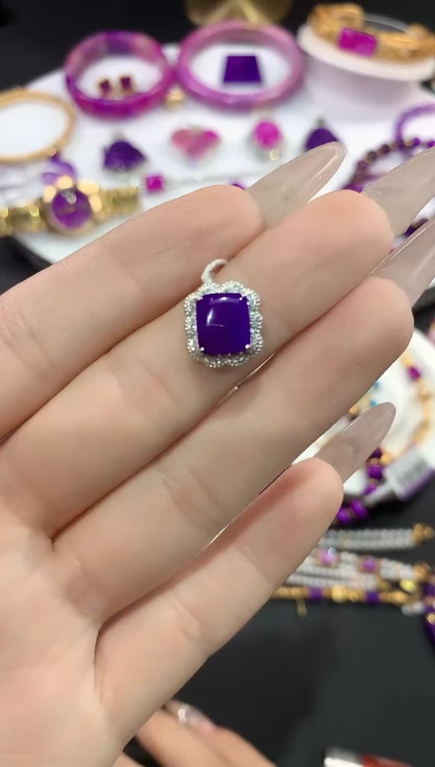 苏纪石（舒俱来）18K金镶嵌.潘潘