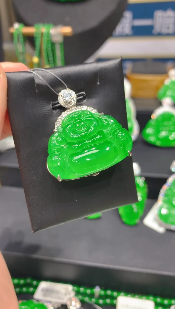 颈饰银S925镶嵌翡翠36一季